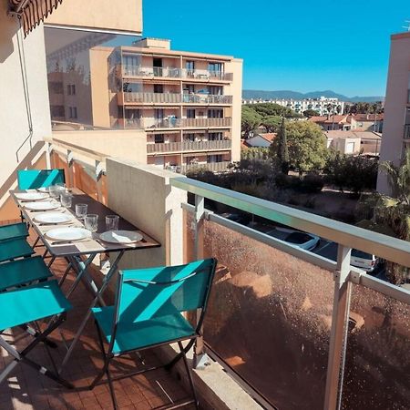 Chic Appart'Hôtel du Port Fréjus Exterior foto
